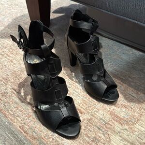 Isola Gladiator Leather Sandals Heels size 7.5 black color